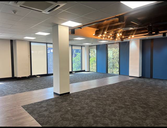 378M² OFFICE FOR SALE IN ILLOVO